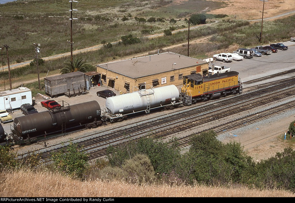 UP 1190 working Ozol yard